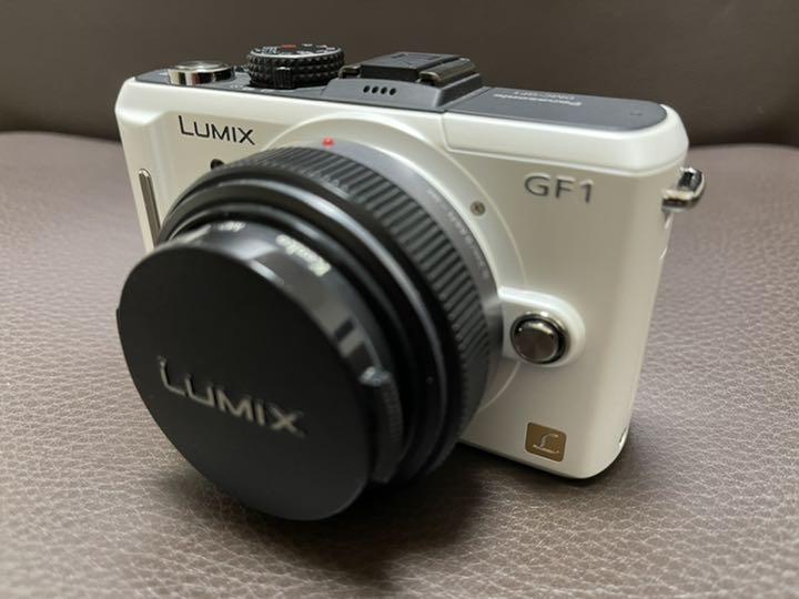 Panasonic DMC - gf1?(ホワイト) with Lumix G 20?mmレンズキット(品