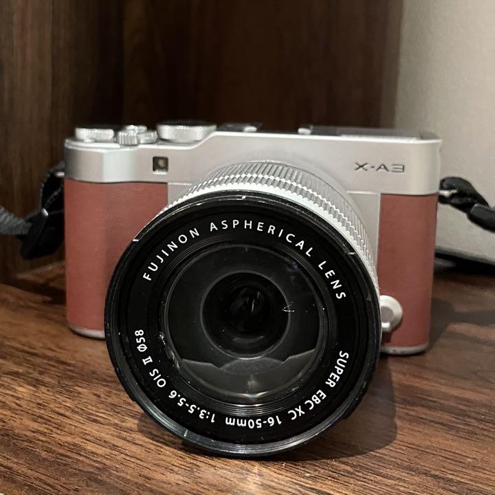 送料無料/プレゼント付♪ FUJIFILM ミラーレス一眼 X-A3 レンズキット