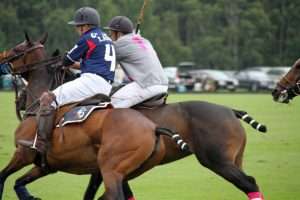 coup d'épaule polo